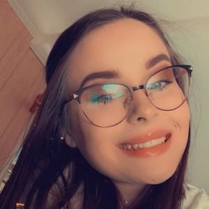 Meet your Posher, Danyelle